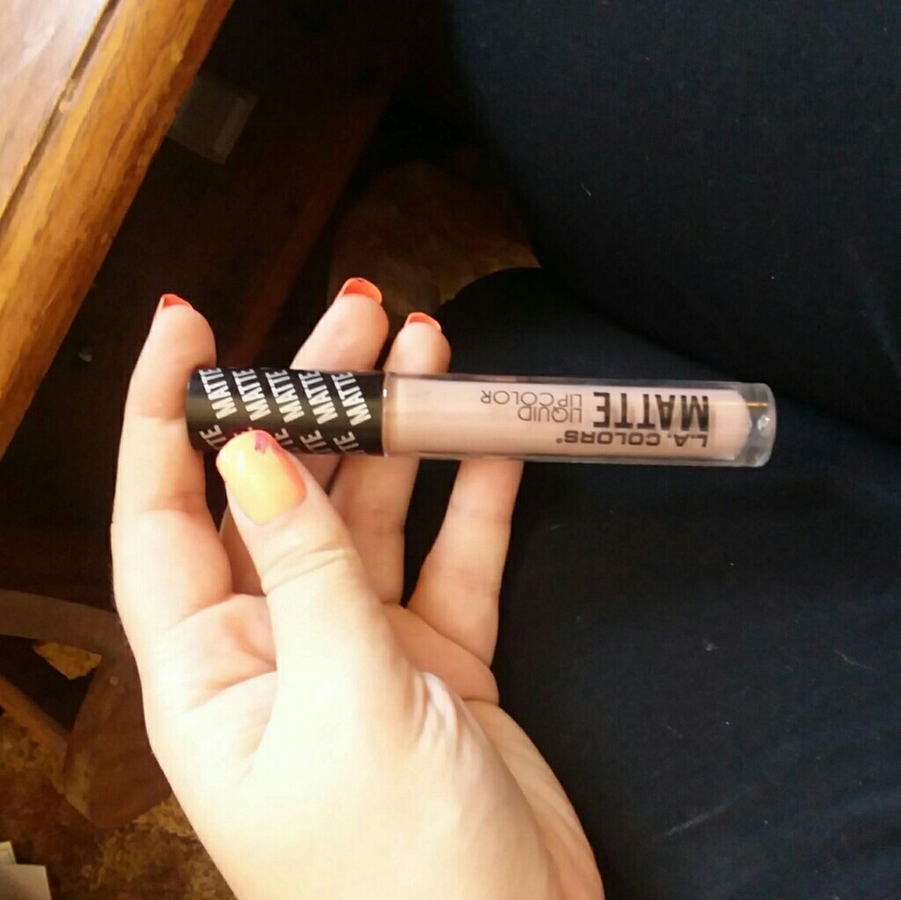 Matte lip gloss